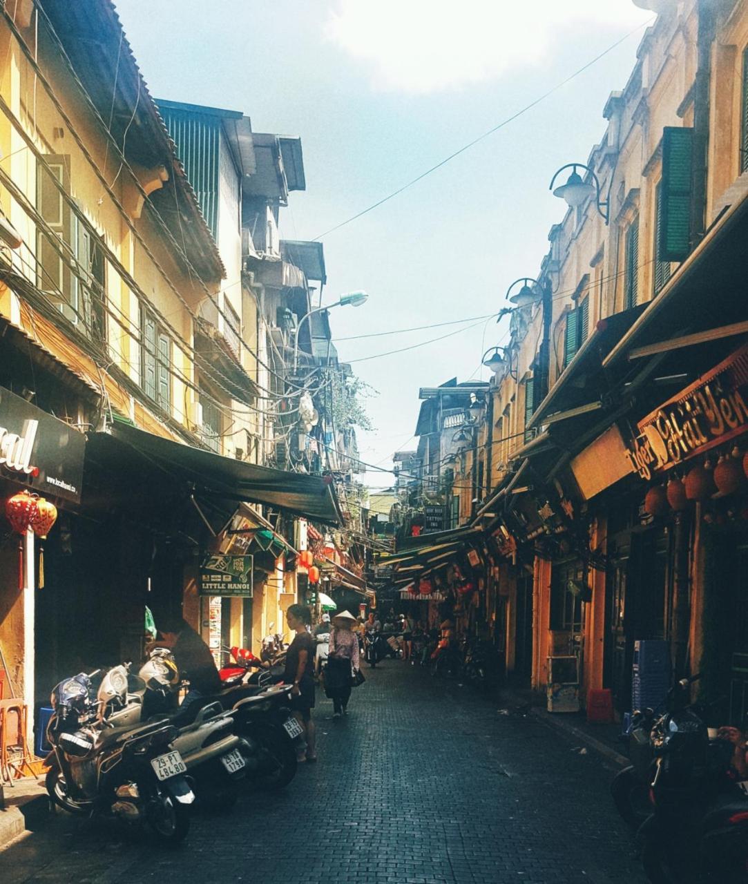 Golden Snake Hostel Hanoi Esterno foto